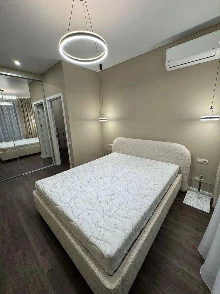 Продам 2 комн квартира ЖК Маршал -1