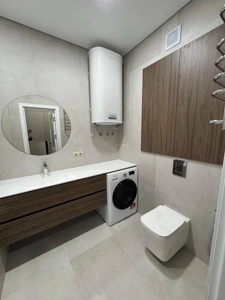 Продам 2 комн квартира ЖК Маршал -1