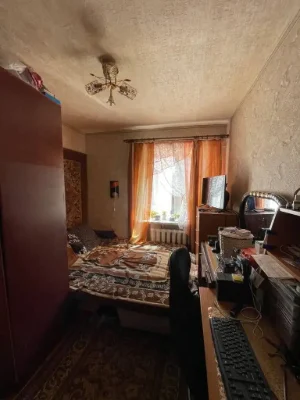 Продам простору 3-к квартиру ж/м Тополя-1 Запорізьке шосе 56