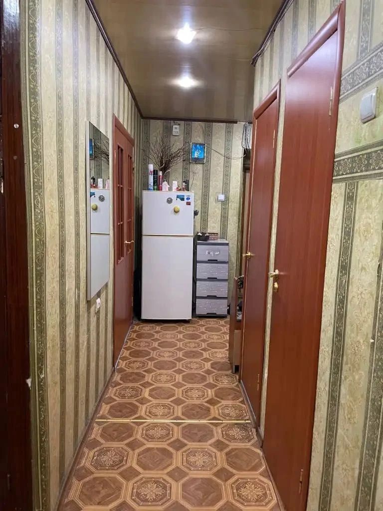 Продам простору 3-к квартиру ж/м Тополя-1 Запорізьке шосе 56