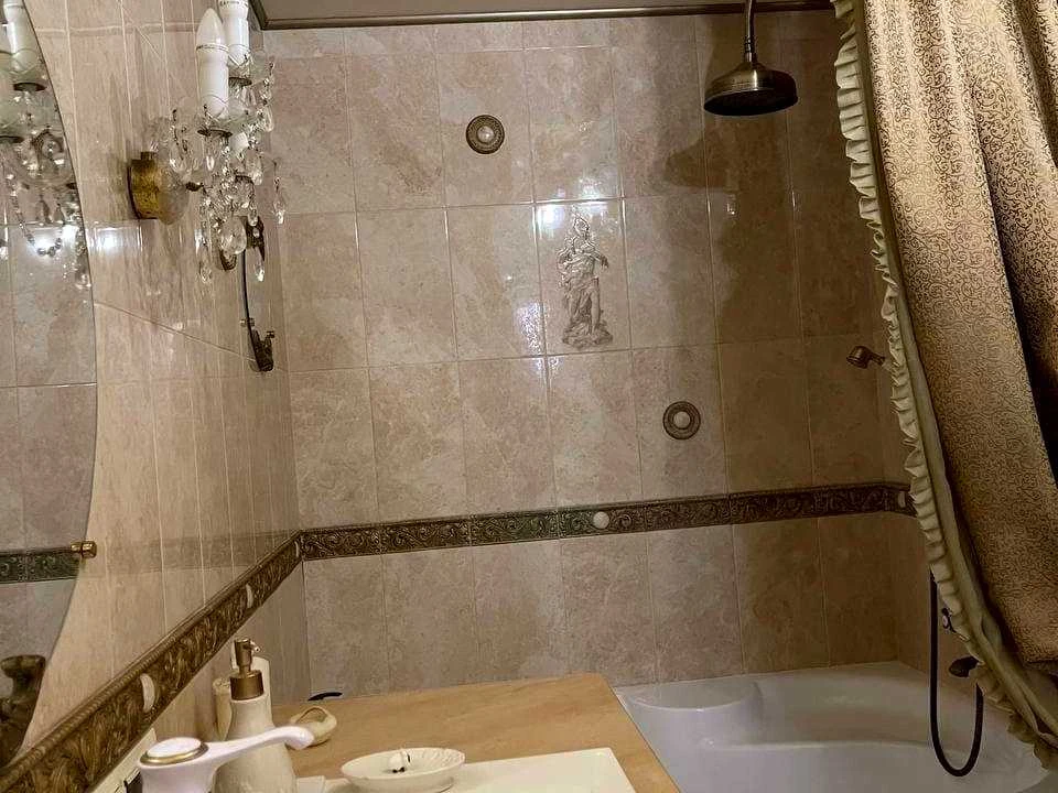 Квартира. Дніпро, Миру просп.
