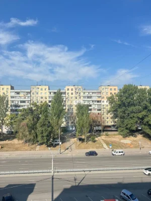 Продам 2-х ком на Победе-4 р-н ТЦ Кодак-Героев-3
