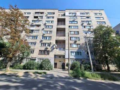 Квартира 2к з ремонтом вул. Семафорна  ж/м Северный
