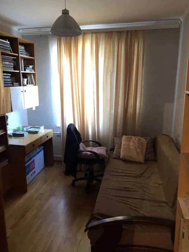 Продам 3 к.. квартиру на Соколе-2,  Бул.Славы, 9/9 эт, цена