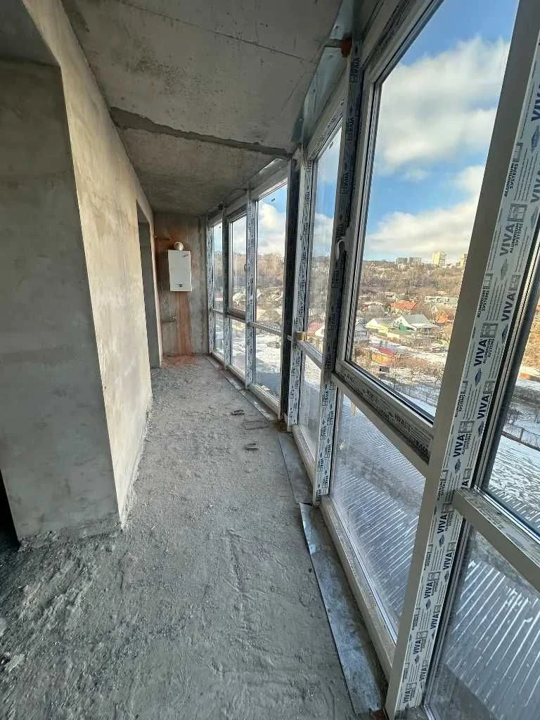 ЖК Рівер Парк, 3к квартира під ремонт. 950 у.о м2