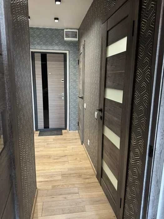 Продам 2к квартиру з ремонтом район Калинової