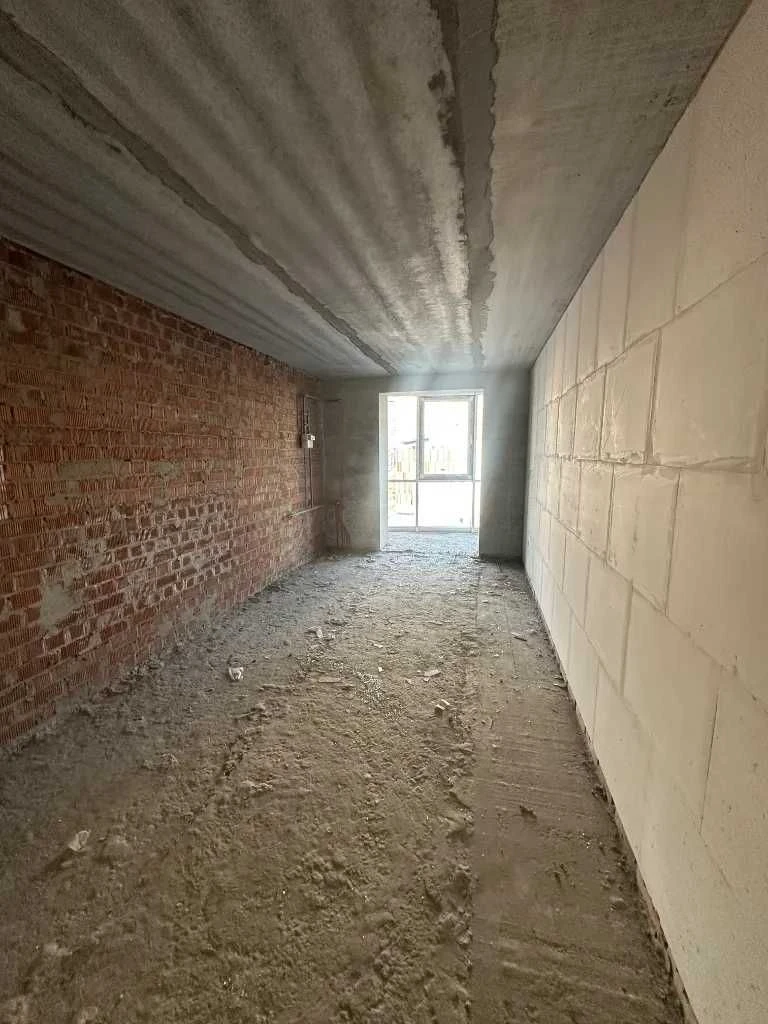 ЖК Рівер Парк, 3к квартира під ремонт. 950 у.о м2