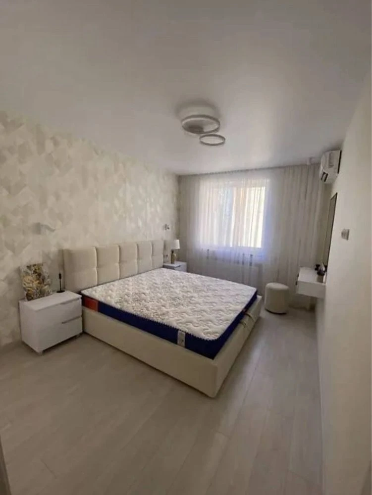 Продам квартиру (46м2) ЖК Щасливий, ТЦ Дафі