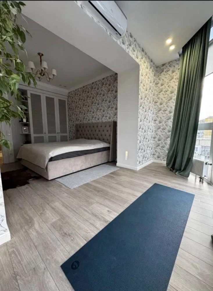 Продам простору 3к квартиру, ЖК Каскад, Центр, низ пр. Поля