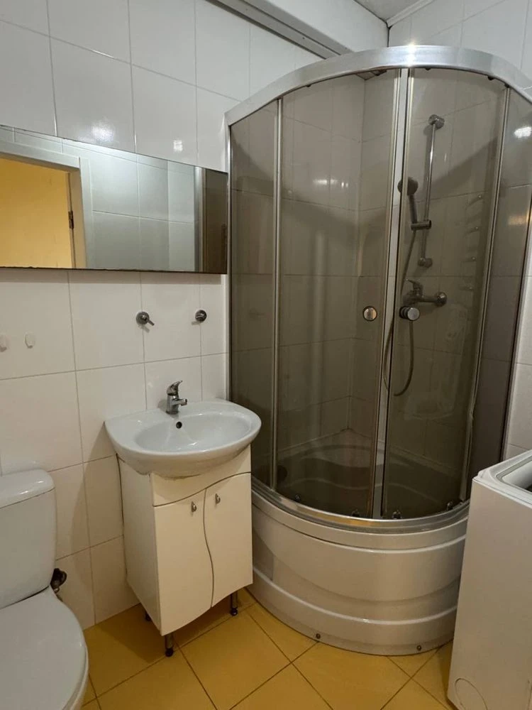 2-кімнатна квартира ремонт, 46 м2, Нагірний, пр. Науки, вул.