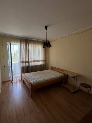 2-кімнатна квартира ремонт, 46 м2, Нагірний, пр. Науки, вул.