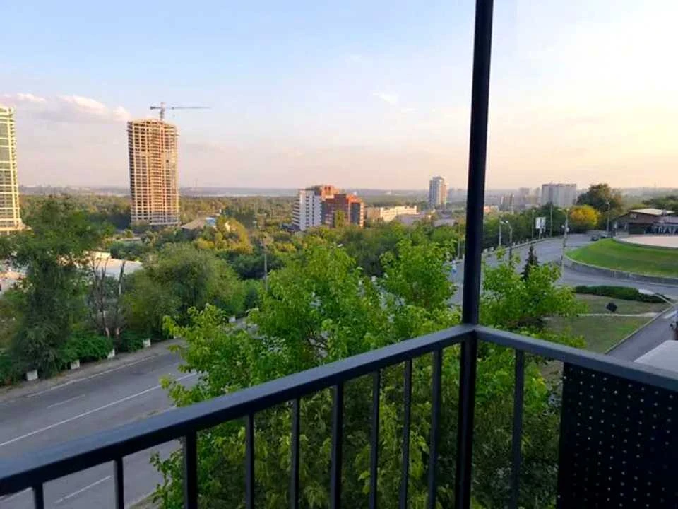 Квартира. Дніпро, Дмитра Яворницького просп.