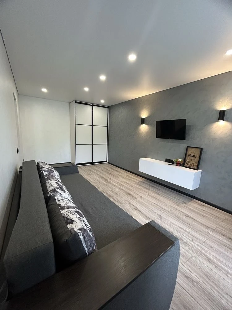 В продаже 1 к квартира ЖМ Косиора ,пр.Слобожанский. .