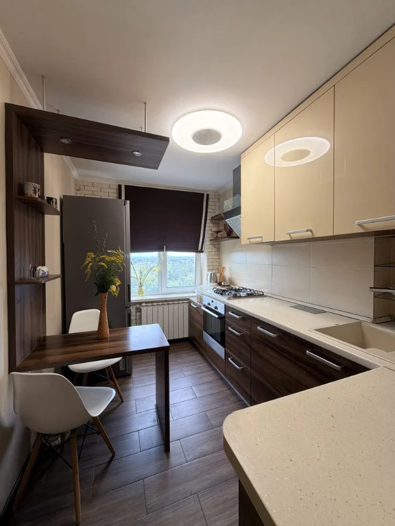 Продам 3-кімнатну квартиру Дніпро на ж/м Фрунзенський, вул.