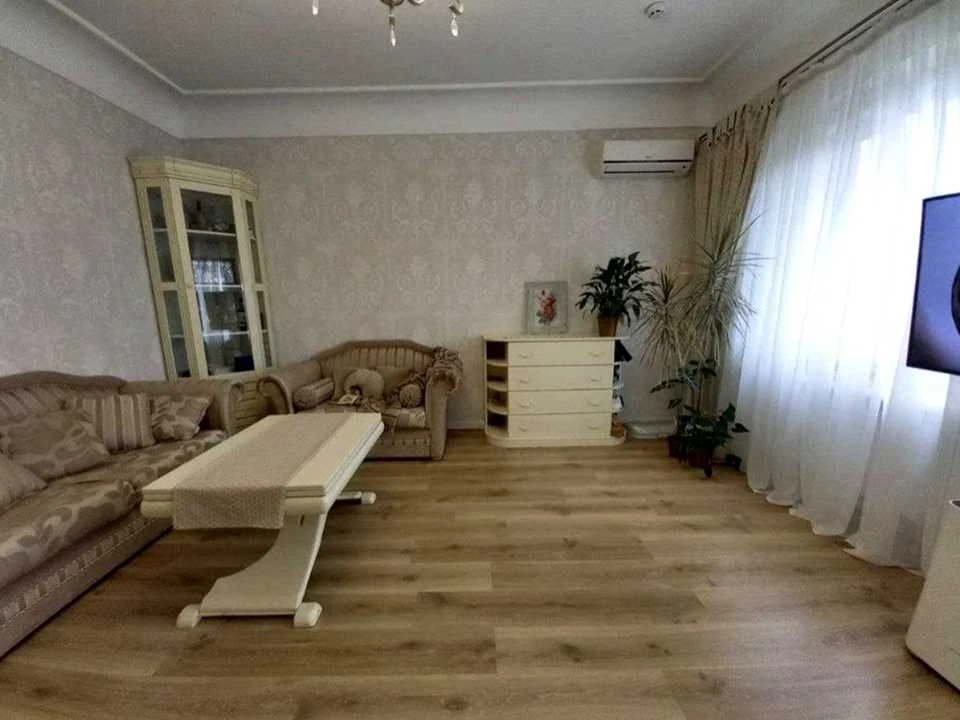 Квартира. Дніпро, Дмитра Скоробогатова вул.