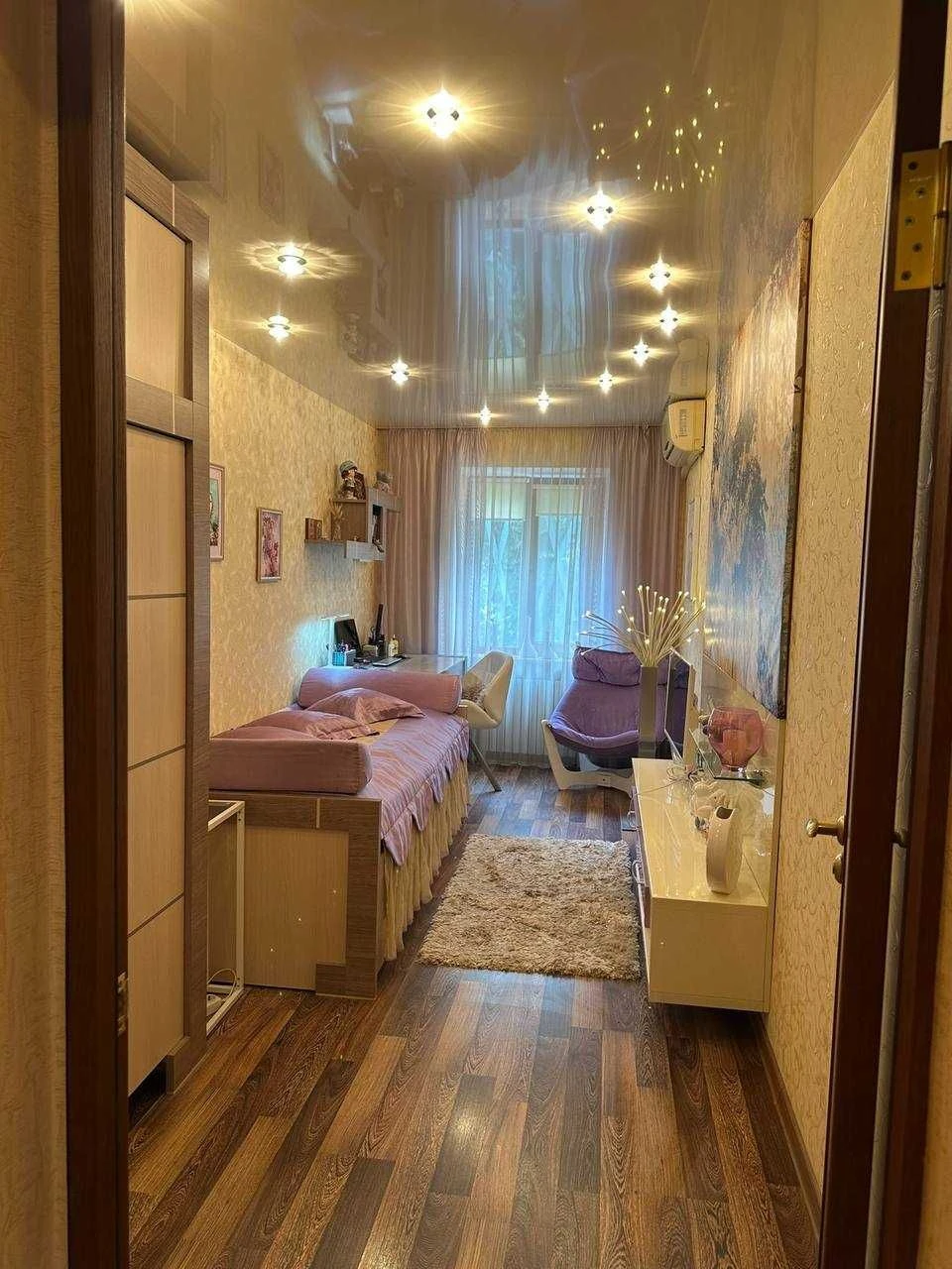 Продам 3к квартиру на вул. Левка Лук'яненка/ Нагорка