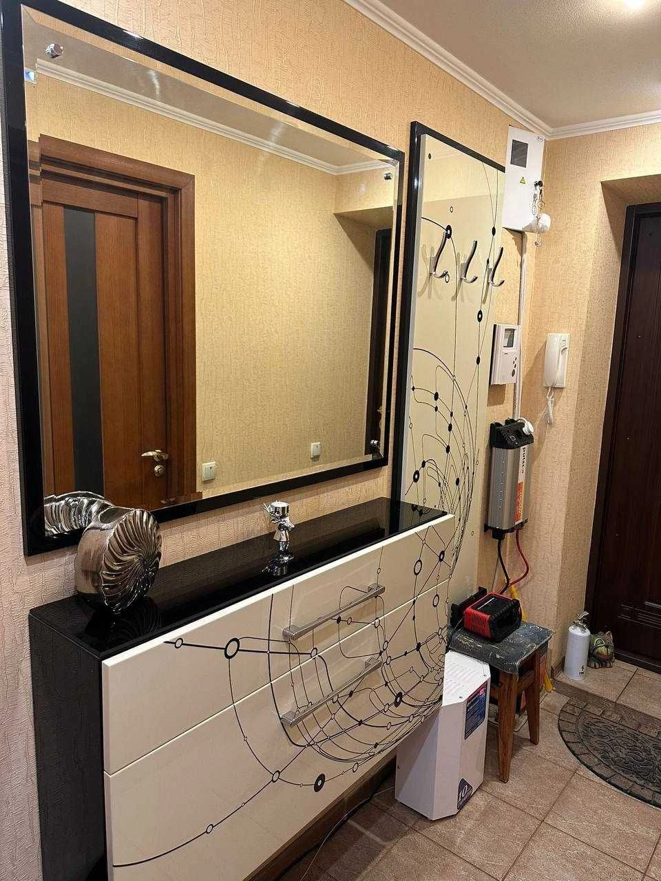 Продам 3к квартиру на вул. Левка Лук'яненка/ Нагорка