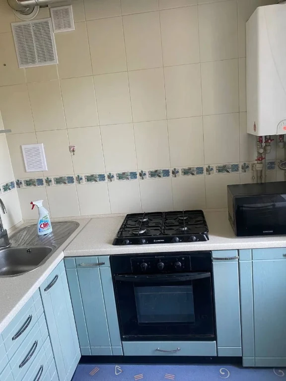 Продам 2к квартиру Науки (Гагарина) пр. 63