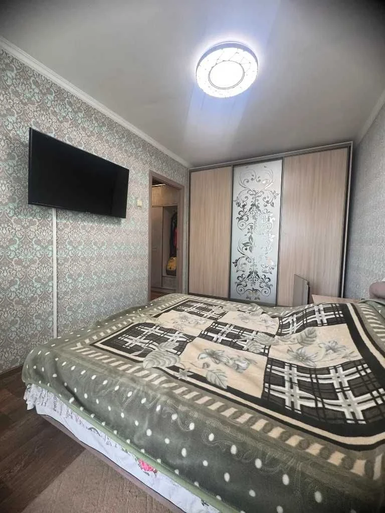Продаж 2к квартири Лівобережний-3 Генерала Захарченка вул. 4