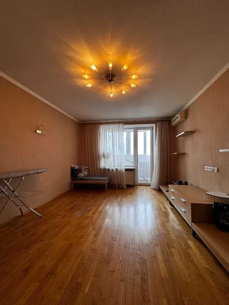 Продам 4к квартиру на Писаржевского. ЦЕНТР