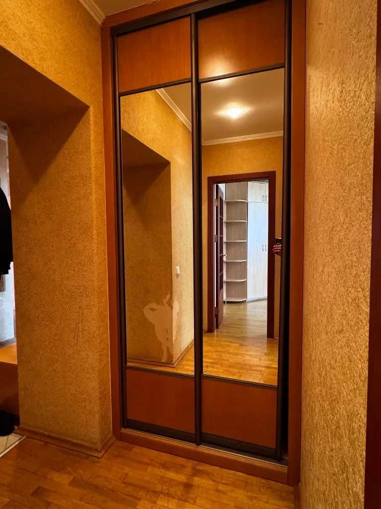 Продам 4к квартиру на Писаржевского. ЦЕНТР