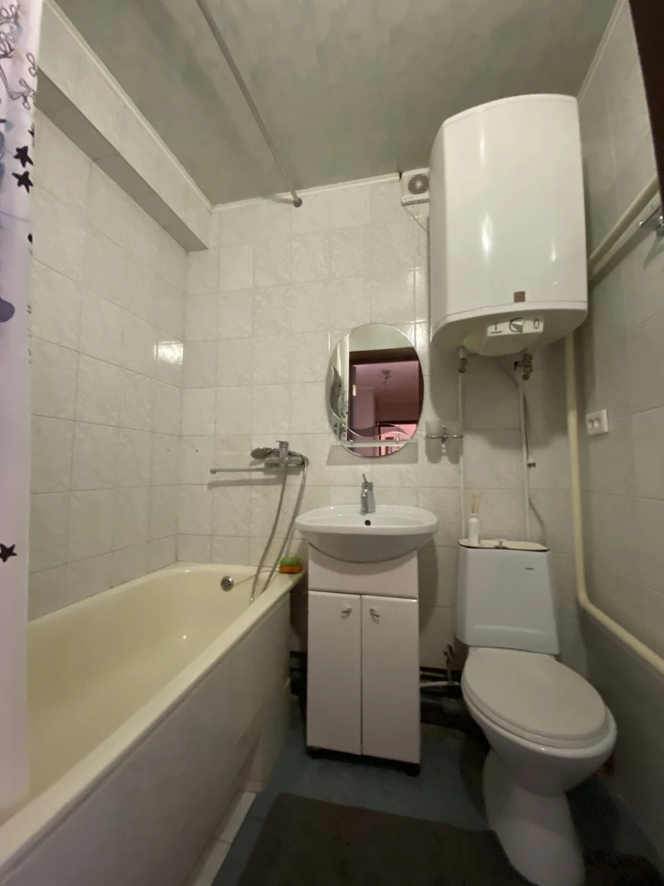 Продам 2к кв.  в цегл. будинку з кап. ремонтом — 12-й кварта