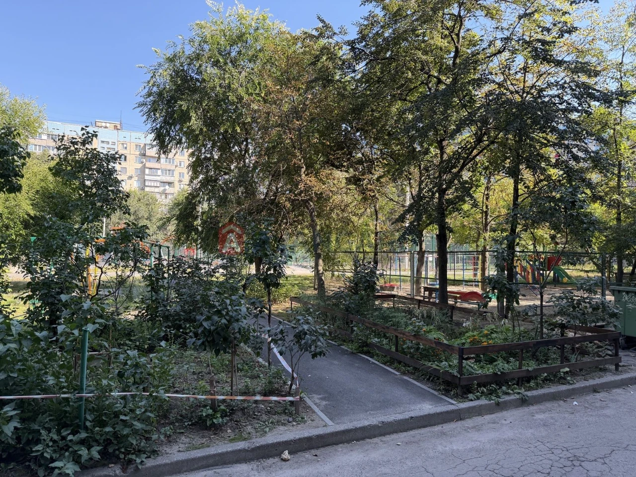 У продажу реальна 2 кім. квартира на 2 поверсі. ж/м Покровсь
