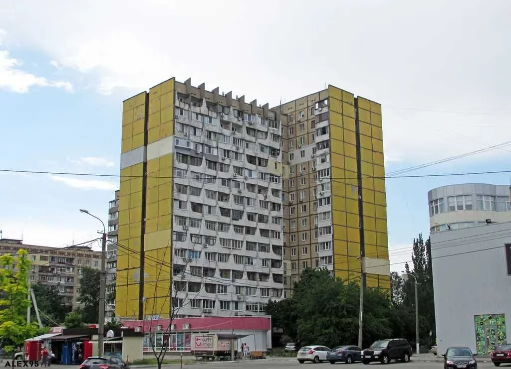 Продам 3-х к. квартиру ЖМ Победа 5 ; бульвар Славы 6