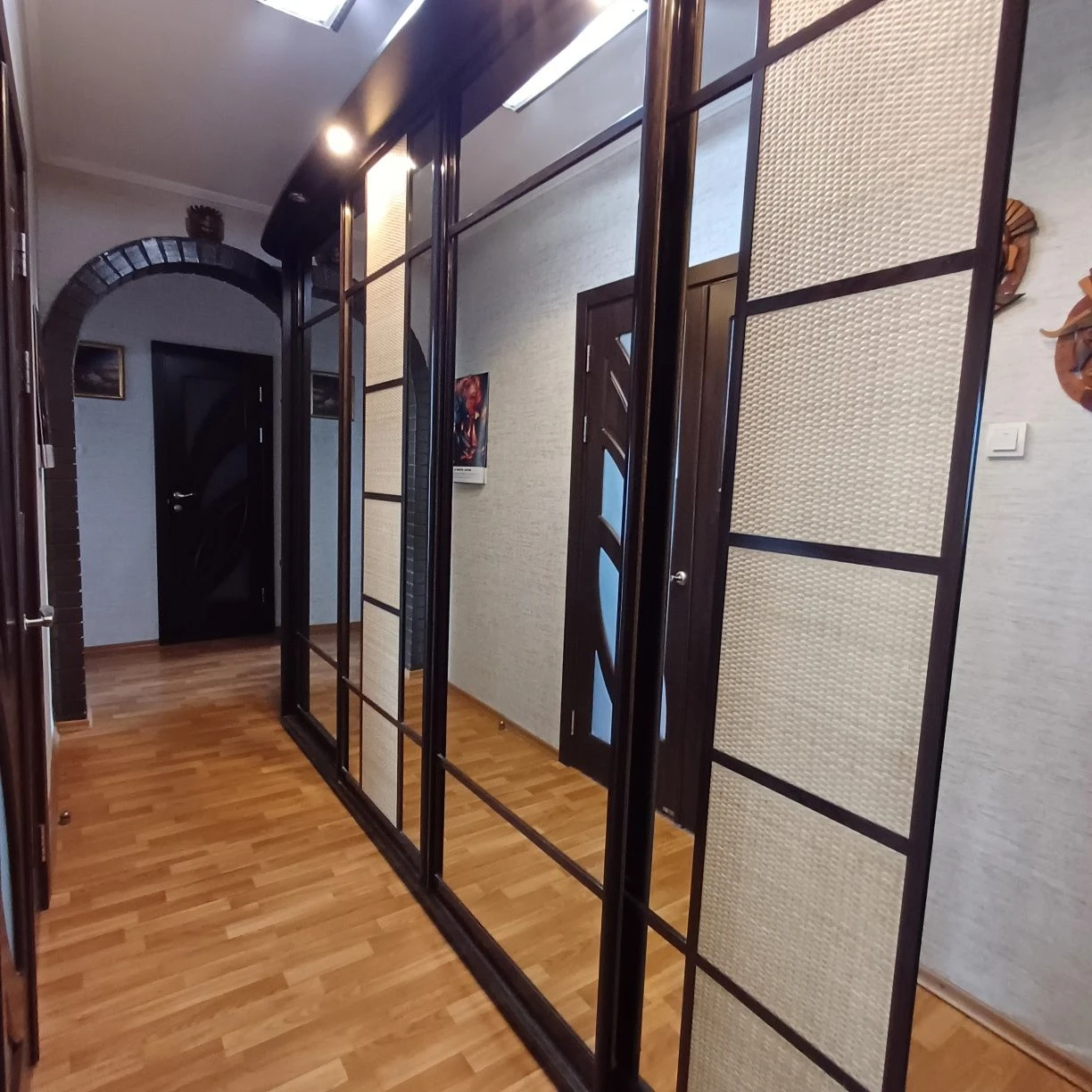 Продам 3к квартиру , міжповерхова кладова