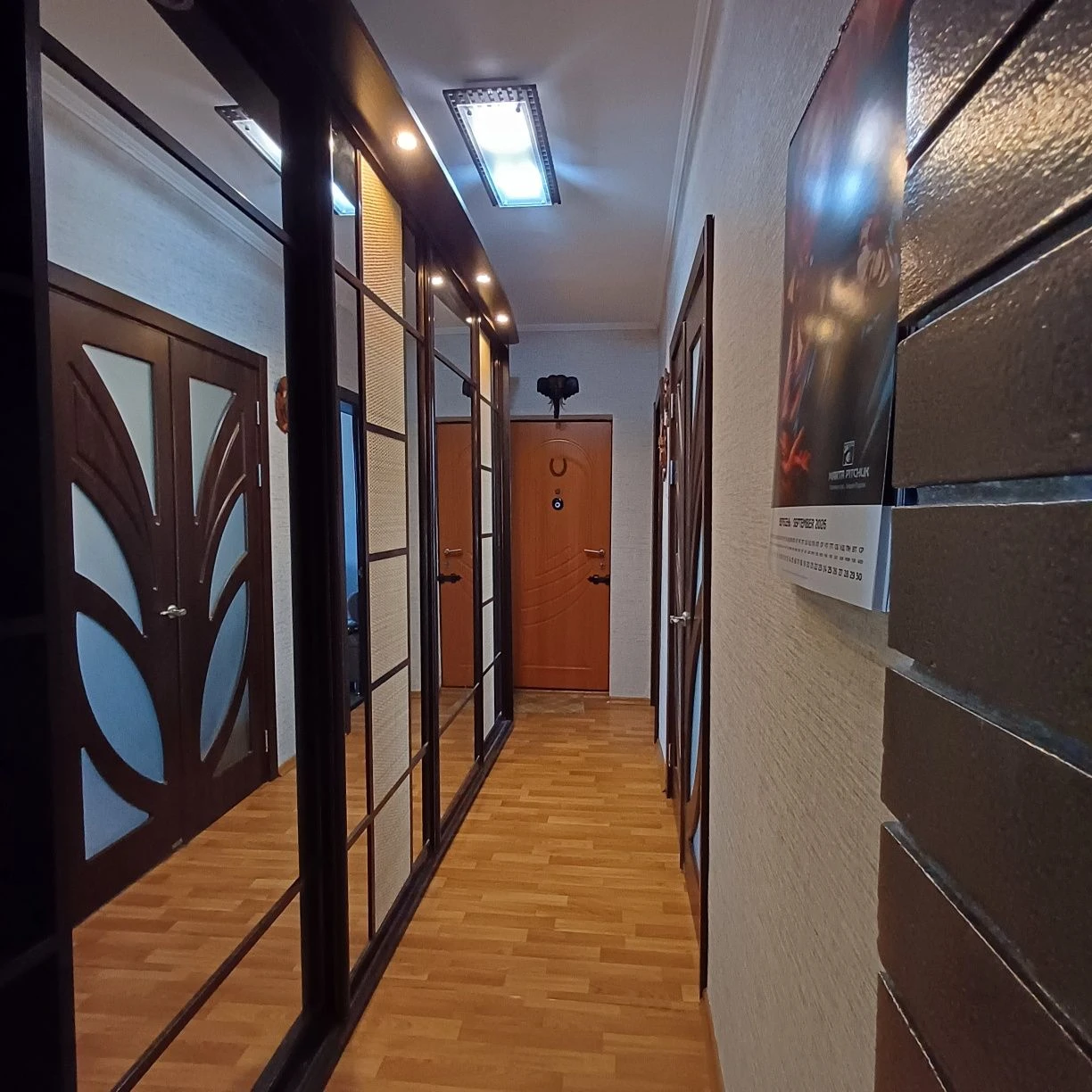 Продам 3к квартиру , міжповерхова кладова