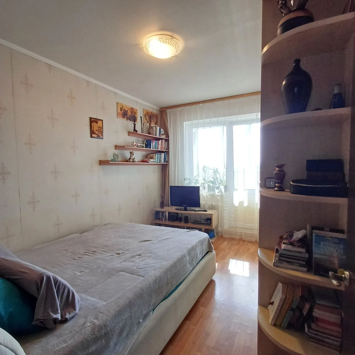 Продам 3к квартиру , міжповерхова кладова
