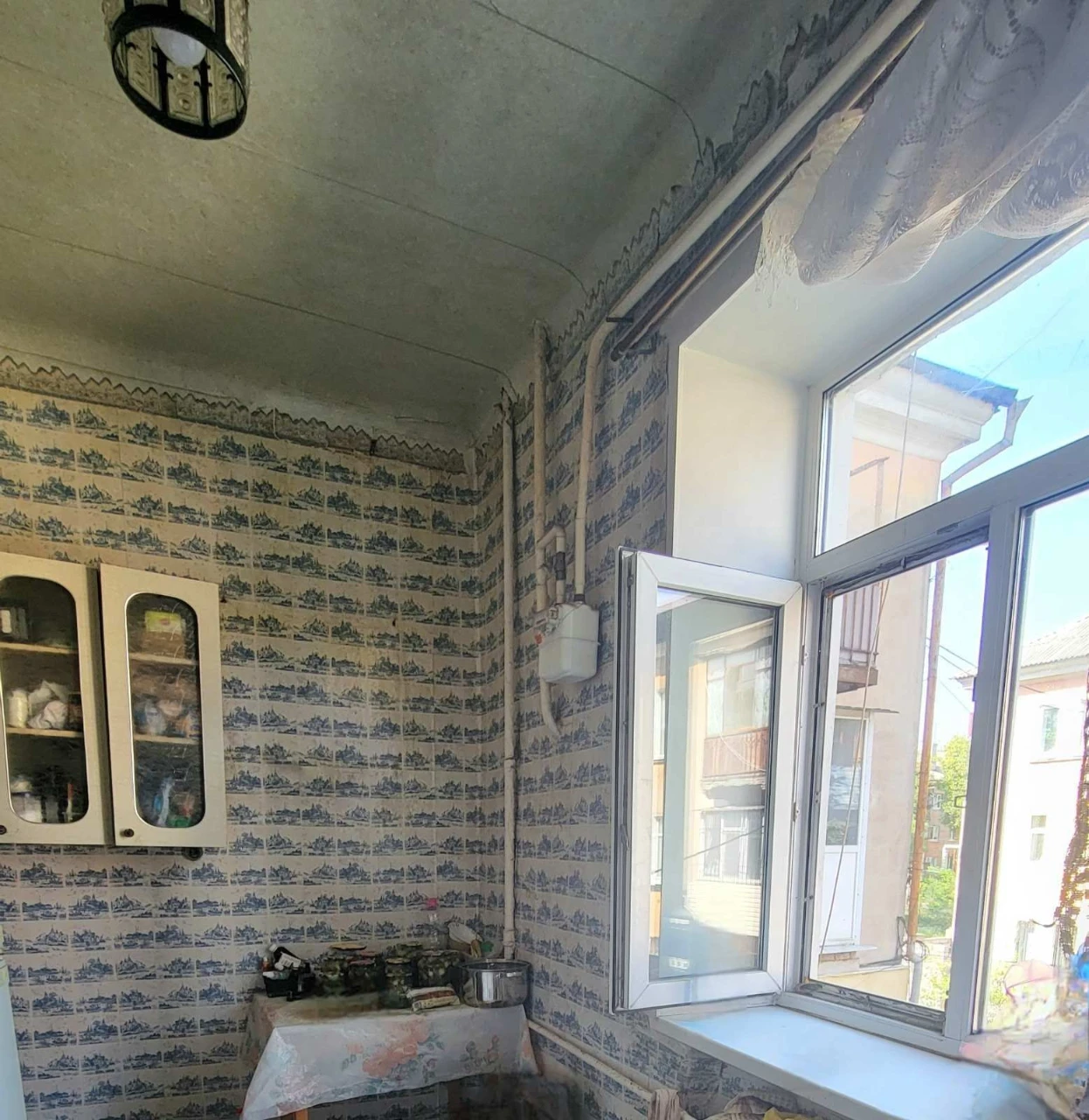 Продам велику 3 кімнатну Сталинку. Пр. Івана Мазепи