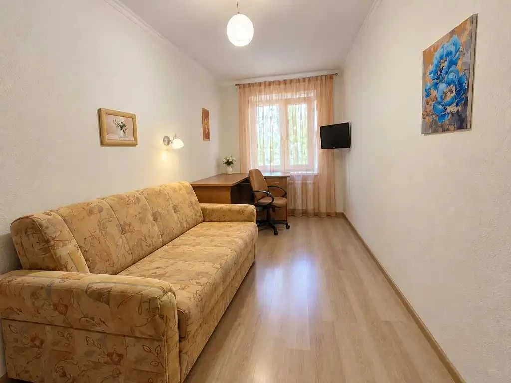 Продаж 3к квартири пр. Богдана Хмельницького 12 Г Центральни