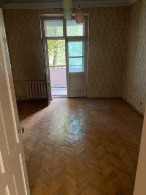 Продам 3х ком/ квартиру ул.Ефремова 1 ( Ворошилова)  Центр