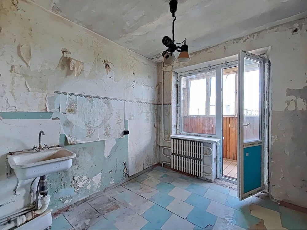 Продам 1-к кв большую 44.6 м2 с супер локацией по ул Калинов