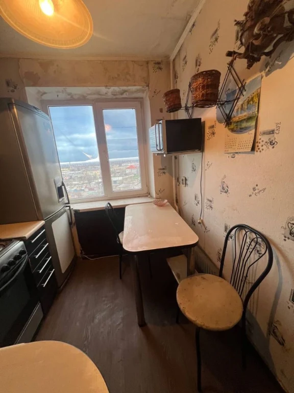 Продається 1 к кв вул Осіння