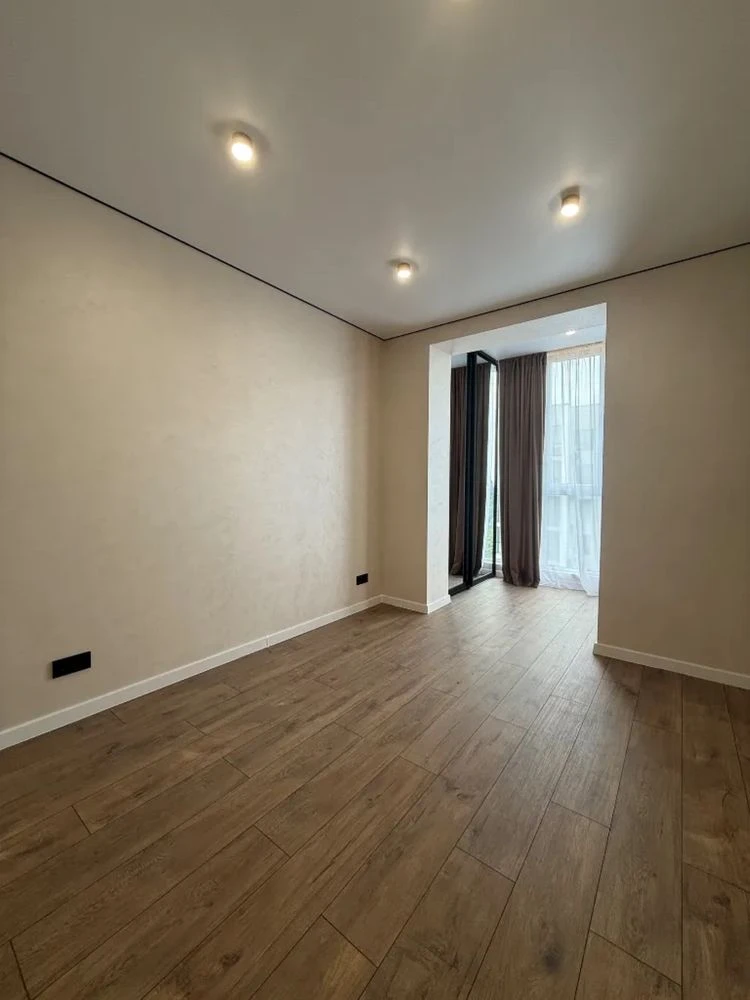 Продам 2 к квартиру ЖК Щасливий 2