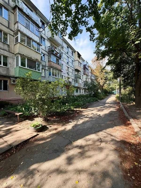 Продам 1-ком квартиру на ул. Козака Мамая 12 Квартал