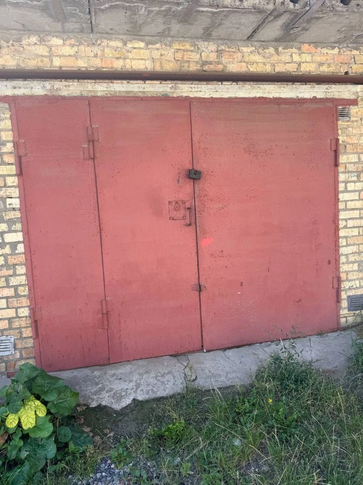 Продам гараж ГСК  Луговий 2