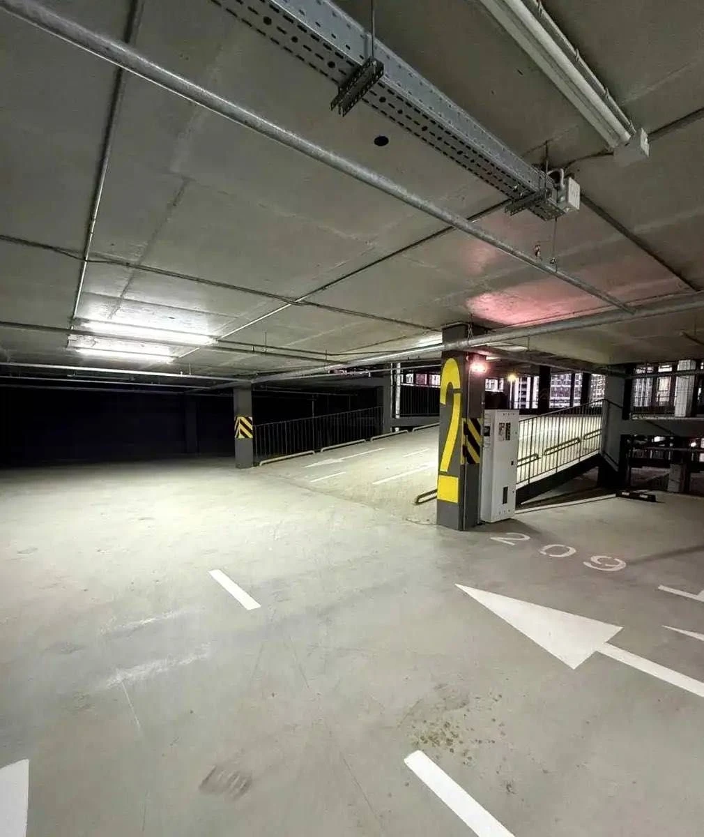 Найнижча ціна! Паркомісце в ЖК «Варшавський 3» — 17,4 м² | Б