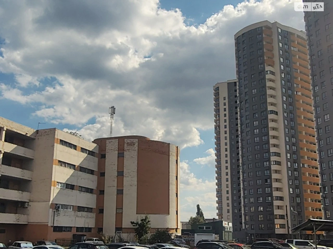 Продаж Місце в гаражному кооперативі Райдужний Масив
