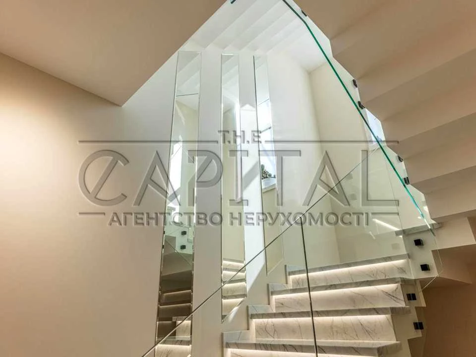 Будинок. Київ, Садова вул.