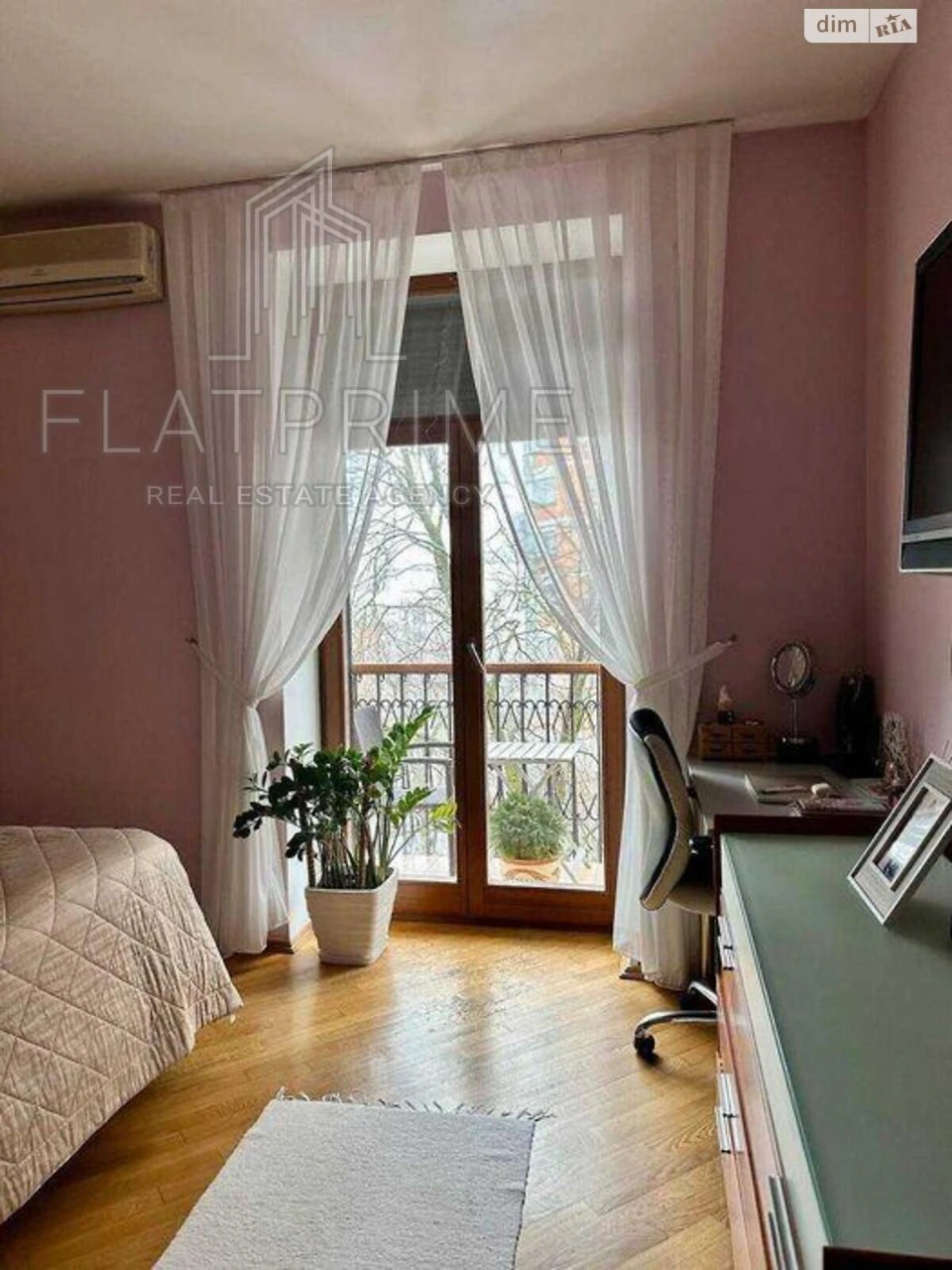 Продажа квартир в Печерске.