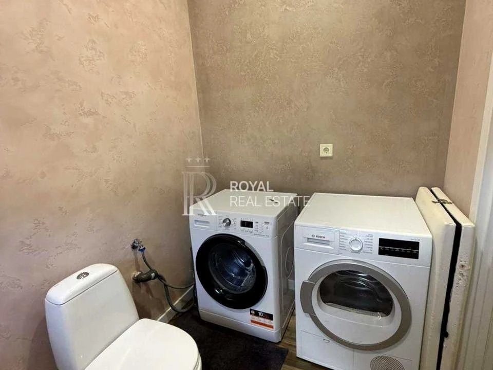 Будинок. Київ