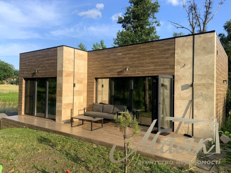 Продаж одноповерхового будинку 60м2 (1 спальня) з прямим вих