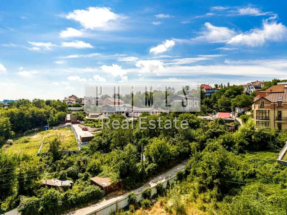 Будинок. Київ, Локомотивна вул.