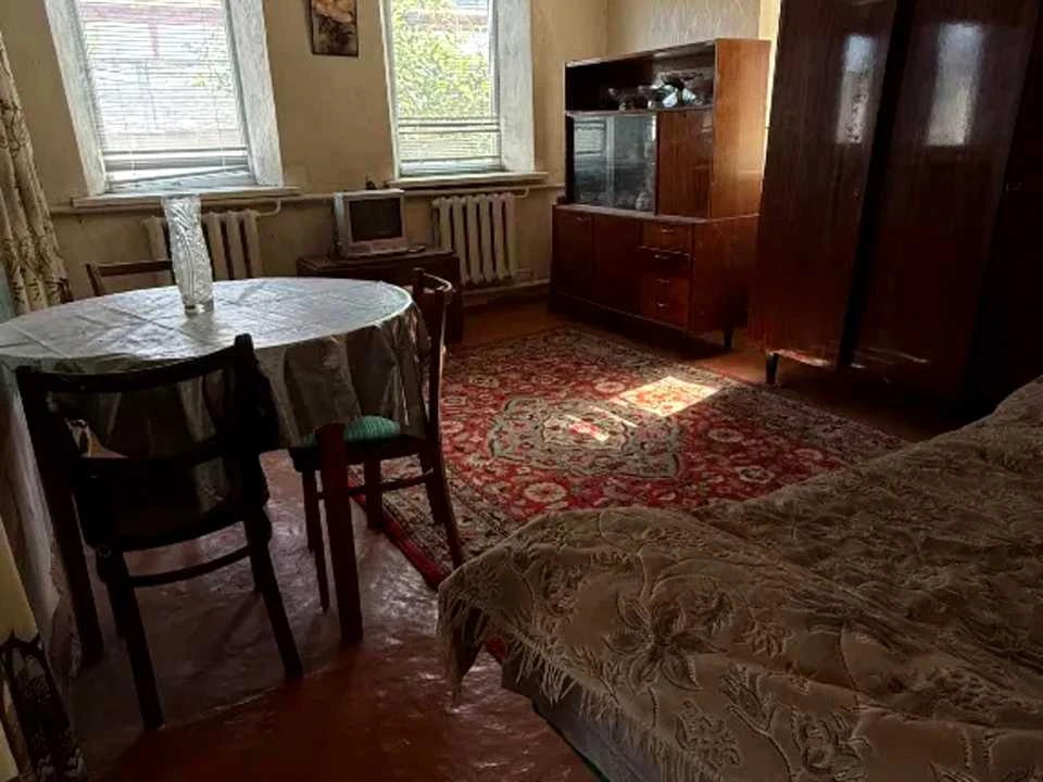 Будинок. Дніпро, Лютнева вул.
