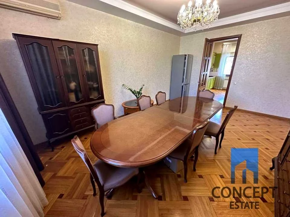 Будинок. Дніпро, Михайла Драгоманова вул.