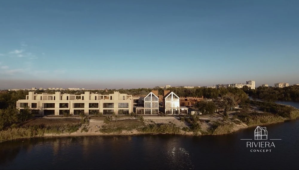 Резиденция на берегу, Concept Riviera