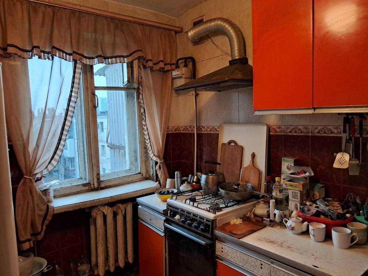 Продам 1 ком. квартиру Комарова/ Ген. Петрова